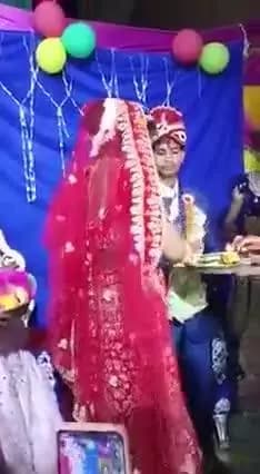 #thik premika ek premi se pyar karti thi