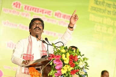केंद्र में ₹१.३६ लाख रुपया बकाया है।
सुनिए हेमंत सोरेन जी ने क्या कहा.......🖤@
#झारखंड
#hemantsorenjmm
#