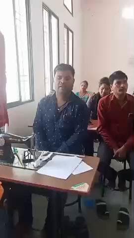 #प्रधानमंत्री_विश्वकर्मा_योजना के तहत हितग्राहियों को दिया जा रहा टेलर (दर्जी) कोर्स का प्रशिक्षण।
#PM_Vishwakarma_Yojana #Gariyaband #Chhattisgarh