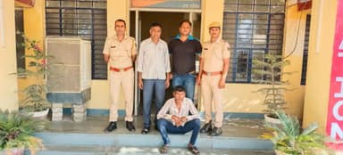 #पुलिस थाना सुकेत की #वारंटीयो के खिलाफ कार्यवाही
#फरार स्थाई #वारंटी को #गिरफ्तार करने में हासिल की सफलता
@PoliceRajasthan @IgpKota
#kotaruralpolice @BaranPolice @BundiPolice