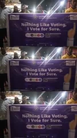 सिविक सेंटर भिलाई में हुआ फ्लैश लाइट मार्च।
मतदान जागरूकता का संदेश देकर नागरिकों से की मतदान की अपील।
#ChunavKaParv #DeshKaGarv