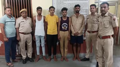 जिला कोटा ग्रामीण पुलिस की #विशेष_टीम की #त्वरित_कार्यवाही
थाना कैथून में जमीन विवाद के चलते #भीमराव_अंबेडकर की मूर्ति तोड़कर फरार हुए 04 अपराधियों को #गिरफ्तार करने में हासिल की सफलता
@PoliceRajasthan @IgpKota @karansharmarps #ko