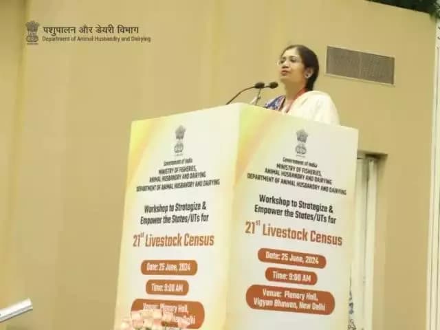 Smt. Varsha Joshi, Additional Secretary (CDD), DAH&D, Govt of India, delivered the keynote speech at the Workshop on Strategy & Empowering States/UTs for the 21st Livestock Census, held in New Delhi on June 25, 2024.
#livestockcensus
