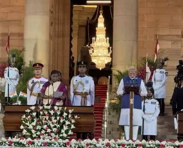 Shri @narendramodi has been sworn in as Prime Minister, marking the start of another term of visionary leadership. 🇮🇳 #SwearingInCeremony #ShapathGrahan