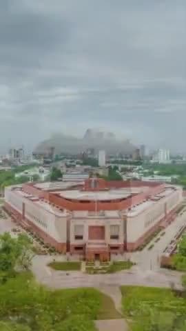 नए आपराधिक कानूनों के प्रावधान महिलाओं को सशक्त बनाने में सहायक। e-FIR और इलेक्ट्रॉनिक माध्यम से बयान दर्ज कराने की सुविधा से महिलाओं को होगा लाभ।
#AzadBharatKeApneKanoon