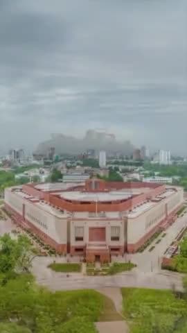 प्रधानमंत्री श्री नरेंद्र मोदी के नेतृत्व में नए आपराधिक कानूनों में त्वरित न्याय के लिए डिजिटलीकरण पर जोर दिया गया। नए आपराधिक कानून पुलिस जांच से लेकर अदालतों तक की प्रक्रिया का डिजिटलीकरण सुनिश्चित करते हैं।
#AzadBharatKeApneKanoon