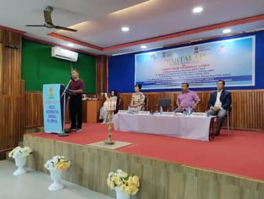 PIB, ইম্ফালনা মনিপুর প্রেস ক্লবতা #NewCriminalLaws গী মতাংদা পাঙথোকপা মীদিয়া ৱার্কশোপ #Vartalap তা শ্রী খোগেন্দ্রা খোমদ্রাম, প্রেজিদেন্ত, EGMনা মহাক্কী ৱারোল পীবা।
#AzadBharatKeApneKanoon