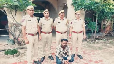 जिला कोटा ग्रामीण पुलिस की #ईनामी_अपराधी के खिलाफ बड़ी #कार्यवाही
#नाबालिग के #अपहरण व #दुष्कर्म के मामले में 1 वर्ष से #फरार,
5000 के #ईनामी_अपराधी को #गिरफ्तार करने में सफलता हासि