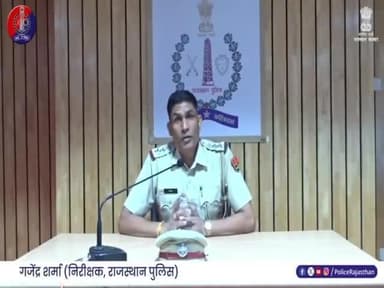 युवाओं को विदेश में नौकरी व अन्य लुभावने ऑफर्स का झांसा देकर बनाया जाता है #साइबर गुलाम (स्लेव)।
#सावधान रहें। ऐसा कोई भी #ऑफर आए तो बिना पुख्ता जांच आगे ना बढ़ें।