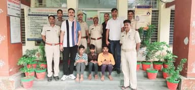 कोटा ग्रामीण पुलिस की #नकबजन_गिरोह के खिलाफ #कार्यवाही
जिला कोटा ग्रामीण/बारा की #एक_दर्जन_वारदातों मैं शामिल
#बाबा_009 नाम से बना रखा था गिरोह,