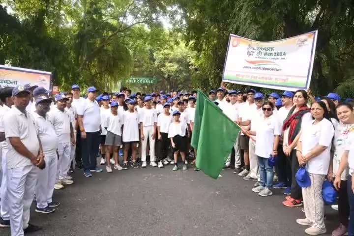 बरेका में स्वच्छता ही सेवा अभियान के अंतर्गत साइक्लोथान,मैराथन एवं वाकथान का सफल आयोजन
#SHS2024 #SwachhataHiSeva2024 #SwabhavSwachhata #SanskaarSwachhata