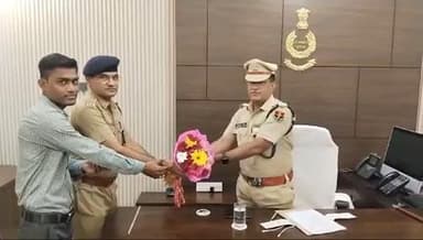 आज दिनांक 25.09.2024 को जिला ब्यावर में #नव_पदस्थापित पुलिस अधीक्षक #श्री_श्याम_सिंह_IPS ने किया #पदभार_ग्रहण
#ब्यावर_पुलिस सदैव आपकी सेवा में तत्पर है।