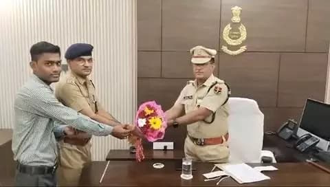 आज दिनांक 25.09.2024 को जिला ब्यावर में #नव_पदस्थापित पुलिस अधीक्षक #श्री_श्याम_सिंह_IPS ने किया #पदभार_ग्रहण
#ब्यावर_पुलिस सदैव आपकी सेवा में तत्पर है।
