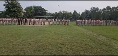 आज दिनांक-31.10.24 को राष्ट्रीय एकता दिवस के अवसर पर पुलिस केन्द्र,शिवहर में पुलिस अधीक्षक महोदय,शिवहर के द्वारा सभी पुलिस पदाधिकारी एवं कर्मियों को राष्ट्रीय एकता दिवस शपथ ग्रहण कराया गया। #SheoharPolice#NationalUnityDay