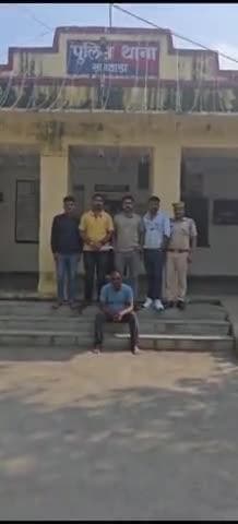 #पुलिस_थाना_सागवाड़ा द्वारा लंबे समय से #फरार_वांछित_स्थाई_वारंटी गिरफ्तार।