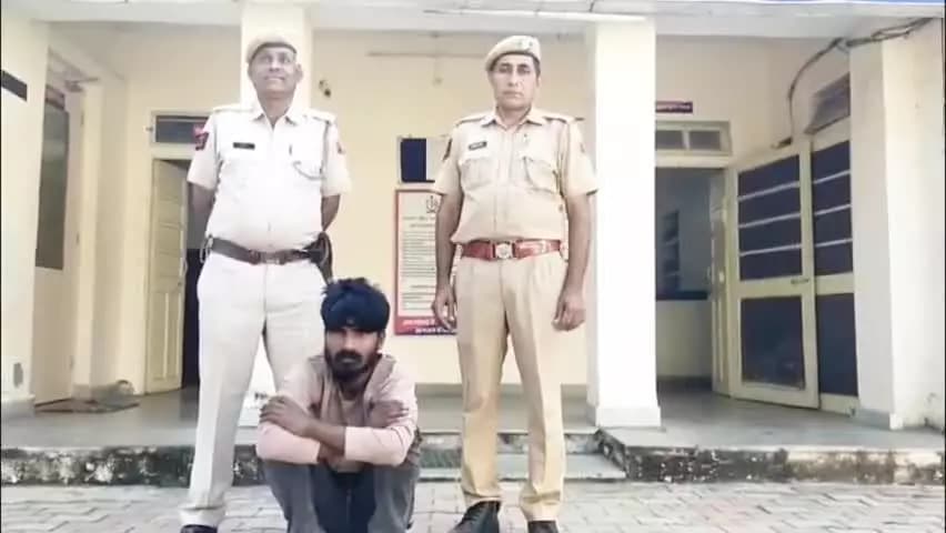 पुलिस थाना #चन्दवाजी ने लकड़ी के कारखाने से सामान चोरी करने के आरोपी को किया गिरफ्तार।