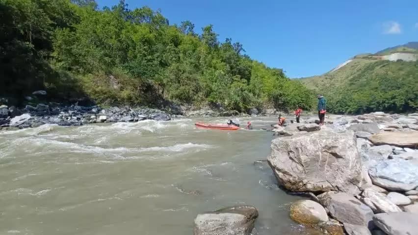 IWAI असम की टीम ने नागालैंड में राष्ट्रीय जलमार्ग 101 - तिज़ु-ज़ुंकी नदी में अंतर्देशीय जल परिवहन विकसित करने की संभावना का पता लगाने के लिए सर्वेक्षण किया