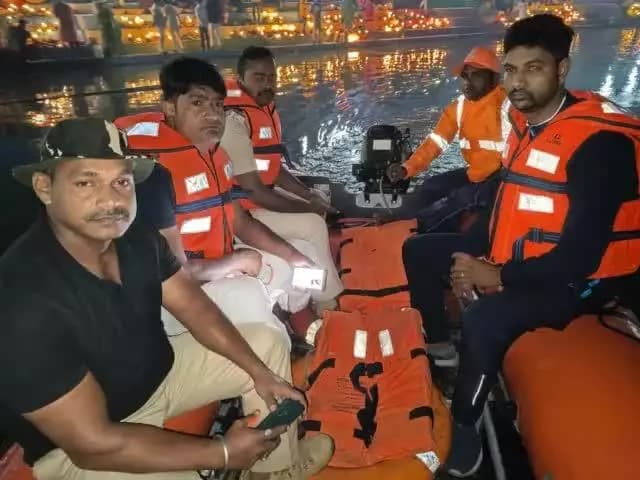 पुलिस अधीक्षक महोदय के निर्देशन में के #छठ_पूजा को शांतिपूर्ण माहौल में संपन्न करने हेतु तत्पर #सहरसा_पुलिस l
लोक आस्था के महापर्व छठ पूजा के अवसर पर विधि व्यवस्था संधारण एवं सुरक्षा व्यवस्था को सुनिश्चित करने के लिए सहरसा पुलिस सभी थाना