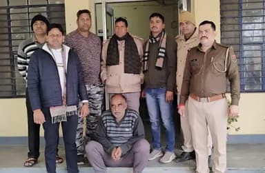 कोटा ग्रामीण पुलिस की अपराधियों के खिलाफ बड़ी #कार्यवाही
थाना सुकेत ने 63 स्थाई वारंटो में #वांछित
25 हजार के #ईनामी वारंटी को #गिरफ्तार करने में सफलता हासिल की