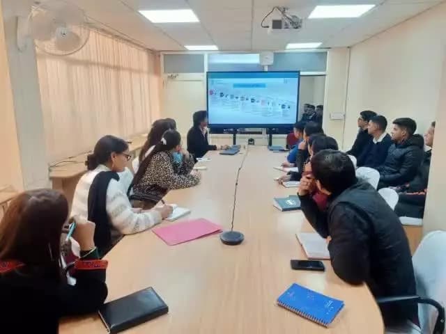 A training session was organised for Himachal Police at #Shimla by #I4C.
#MHA #Call1930 #NCRP #AapkaCyberDost #StopThinkTakeAction #SafeDigitalIndia #TraningSession