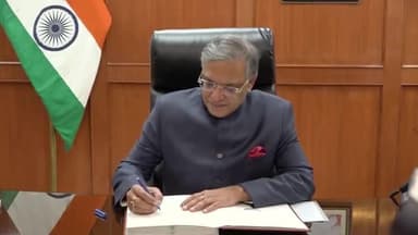 भारत के 26 वे #मुख्य_निर्वाचन_आयुक्त श्री ज्ञानेश कुमार ने #CEC का पदभार ग्रहण करने के बाद मतदाताओं को दिया अपना संदेश