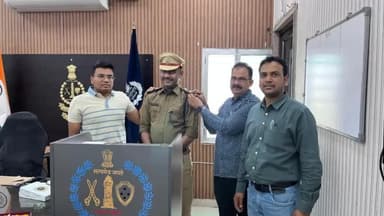 #Balotra: अतिरिक्त पुलिस अधीक्षक श्री गोपालसिंह भाटी, RPS की चयन स्केल में पदोन्नति पर श्री हरी शंकर आईपीएस, पुलिस अधीक्षक बालोतरा द्वारा उन्हें अशोक स्तंभ और स्टार लगाकर बधाई दी।
#BalotraPolice #PoliceExcellence #Police