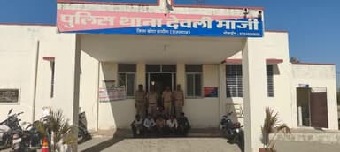 पुलिस अधीक्षक जिला कोटा ग्रामीण के #निर्देशानुसार #एक दिवसीय #एरिया_डोमिनेशन #विशेष_अभियान द्वारा थाना देवली मांजी ने 09 अपराधियों को #गिरफ्तार करने में सफलता हासिल की
@PoliceRajasthan
@IgpKota