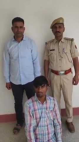 जिला पुलिस अधीक्षक जैसलमेर सुधीर चौधरी के निर्देशन में, पुलिस थाना कोतवाली जैसलमेर के मारपीट व एससीएसटी के प्रकरण में वांछित मुल्जिम को किया गिरफ्तार, विस्तृत अनुसंधान जारी