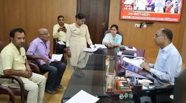 जिलाधिकारी, पटना द्वारा समाहरणालय में आयोजित ‘जिला जनता दरबार’ में 65 लोगों से मिलकर उनकी समस्याओं को सुना गया तथा समाधान की कार्रवाई की गई।
#PublicInterest