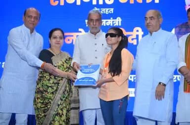 Union Minister of State for Cooperation Sh. Krishan Pal attended Rozgar Mela in Faridabad, distributed appointment letters to 124 youths.