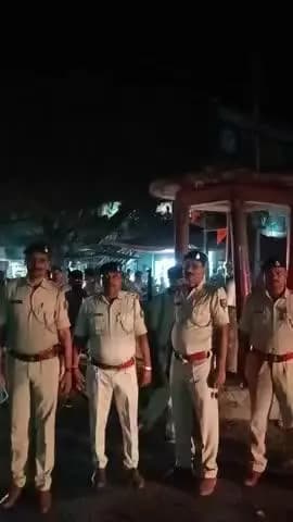 #रामनवमी_पर्व_2025 को शांतिपूर्ण माहौल में सम्पन्न कराने हेतु सक्रिय कटिहार पुलिस...
आज दिनांक 05.04.25 को #सालमारी थाना क्षेत्र अंतर्गत विधि-व्यवस्था संधारण हेतु कटिहार_पुलिस द्वारा फ्लैग मार्च निकाला गया ।