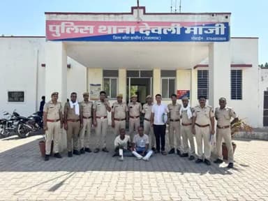 जिला कोटा ग्रामीण पुलिस को अपराधियों के खिलाफ मिली #बड़ी_सफलता
कड़ी से कड़ी जोड़कर #सनसनीखेज_मर्डर का खुलासा करते हुए, 02 आरोपियों को #गिरफ्तार करने में सफलता हासिल की