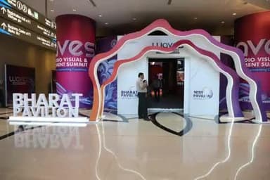 Bharat Pavilion: From Kala to Code – receives overwhelming response at #WAVES2025
#WAVESIndia #WAVESummit
More :https://pib.gov.in/PressReleasePage.as