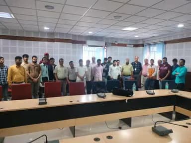 कार्यशाला में प्रतिभाग करने वाले सभी VLE का हार्दिक आभार व्यक्त करते हुए, हम उनके समर्पण और योगदान की सराहना करते हैं। उनकी सक्रिय भागीदारी और उत्साह ने कार्यशाला को सफल और प्रभावशाली बनाया।