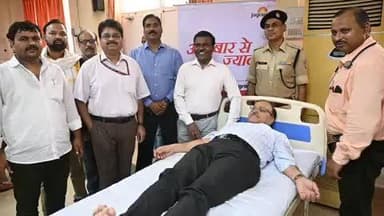 🇮🇳 #विश्व_रक्तदाता_दिवस के अवसर पर बरेका🚄 केंद्रीय चिकित्सालय में आयोजित स्वैच्छिक रक्तदान शिविर में कई रक्तदाताओं ने रक्तदान कर इस कार्यक्रम को सफल बनाया
रक्तदान है महादान — आएं, जीवन बचाएं! 💉🩸🚑
#WorldBloodDonorDay #IndianRailways