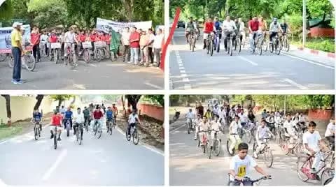 🚴♂️ ‘संडे ऑन साइकिल’बरेका में आयोजित भव्य साइकिल रैली में महाप्रबंधक श्री नरेश पाल सिंह ने स्वयं साइकिल चलाकर फिटनेस व पर्यावरण संरक्षण का संदेश दिया।
🌿🚲 #FitIndiaMovement #GreenMobility #SundayOnCycle @railminindia #CyclingForChange