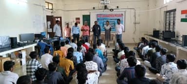 హుస్నాబాద్ బీసీ వెల్ఫేర్ హాస్టల్ విద్యార్థులకు మహిళల రక్షణకు ఉన్న చట్టాల గురించి సైబర్ నేరాల గురించి, సామాజిక రుక్మతల గురించి క్రమశిక్షణ గురించి అవగాహన కల్పించిన హుస్నాబాద్ షీటీమ్ బృందం