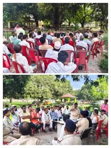 आज दिनांक-01.07.2025 को #आजमनगर थाना परिसर में आगामी मुहर्रम और श्रावणी मेला को शांतिपूर्ण माहौल में सम्पन्न कराने हेतु आमजनों के साथ शांति-समिति की बैठक आयोजित की गई I