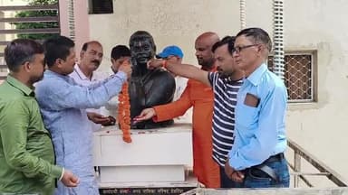 वीरता और साहस के पर्याय, अग्रणी स्वतंत्रता सेनानी, अमर शहीद चन्द्रशेखर आजाद की जयंती पर नमन किया।
#ChandrashekharAzad