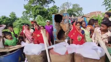 Rajpur prakhand ke noniyadih me Daru ka bhathi chalta tha and bhaighala thana kuchh nahi karate hai