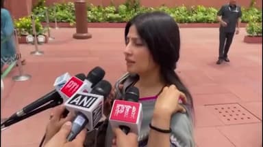 माननीय सांसद डिंपल यादव भाभी जी को जब कोई दिक्कत नही है। तो हमे भी दिक्कत नही, बात खत्म।
जब मिया बीबी राजी तो हम सब काहे भब्बर काटे है।
Akhilesh Yadav 
Dimple Yadav 
#BJPGovernment #harharmahadev #exploremore