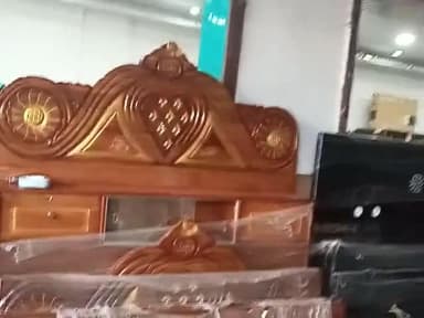 bara eidfah market aap sab aaye or
behtreen se behtreen saman kharid ye contact number 7857065248
other contact
