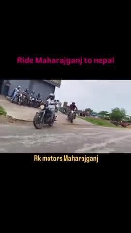 राइड रॉयल एनफील्ड आरके मोटर्स टीम तो नेपाल 💕
#ride #royalenfield #race #drift #bike #royalenfieldriders #travel #roadtrip #nepal #maharajganj #explore #treding @royalenfield @sidlal