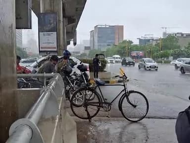 gurugram me baris ka kahar #gurugram #dlf