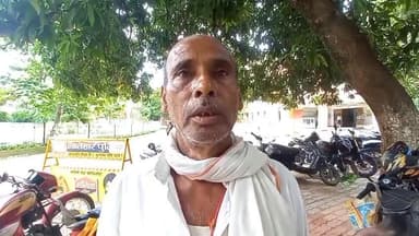 हेरहंज थाना प्रभारी द्वारा गरीब जनता को थाना मे बुलाकर मार पिता एवं अभर्द भाषा का परियोग करते हुवे मारपीट किया जाता हैं।