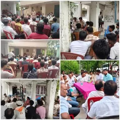 आज दिनांक-03.07.2025 को #विभिन्न थाना परिसर में आगामी मुहर्रम को शांतिपूर्ण माहौल में सम्पन्न कराने हेतु आमजनों के साथ शांति-समिति की बैठक आयोजित की गई I