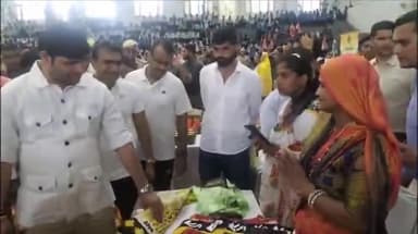 खेल मंत्री गौरव गौतम ने मंगलवार को पलवल के नेताजी सुभाष चंद्र बोस इंडोर स्टेडियम में हर घर तिरंगा अभियान के तहत आयोजित जिला स्तरीय तिरंगा महोत्सव में बतौर मुख्य अतिथि शिरकत कर उपस्थित लोगों खासतौर पर युवा शक्ति को संबोधित किया