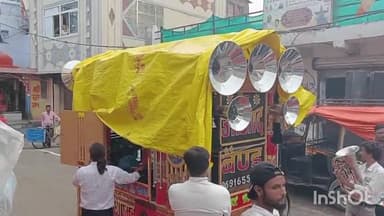 देखिए स्वतंत्रता दिवस पर कौन सा विद्यालय रहा आकर्षण का केंद्र,बच्चो मे किस प्रकार का दिखा उत्साह