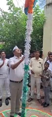 प्रखंड कृषि कार्यालय मोहनपुर मे, किया गया झंडोत्तोलन
