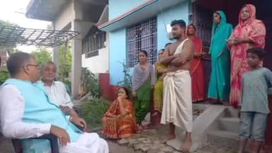 परसौनी: परसौनी के ऑटो चालक की हत्या के बाद आरएलएम नेता पहुंचे मृतक के परिजनों से मिलने